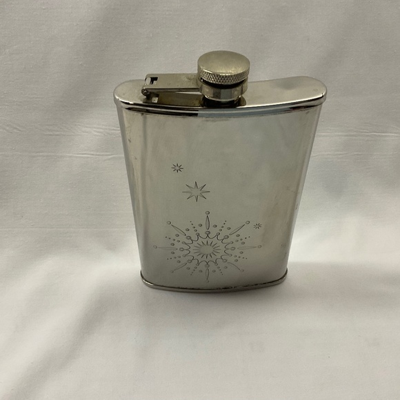 Flask - Picture 1 of 4